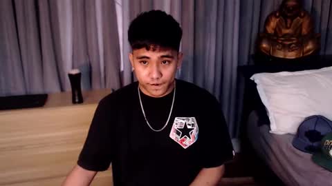 Snapshot of tylerwatson22 chatting on 01-21-25, 07:15 tyler online show from 01-21-25, 07:15