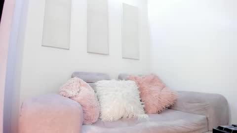 Snapshot of tylla__ chatting on 03-01-26, 04:58 tylla__ online show from 03-01-26, 04:58