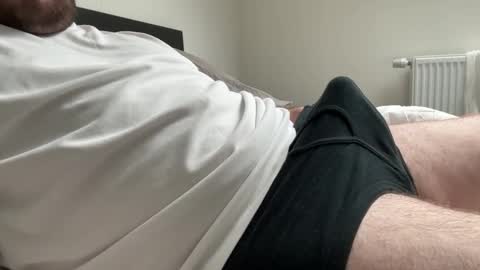 Snapshot of typostry chatting on 11-13-25, 09:41 typostry online show from 11-13-25, 09:41