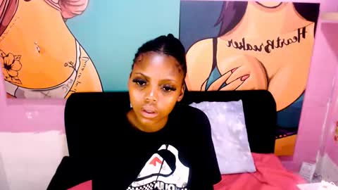 Tyra online show from 11-21-25, 01:15