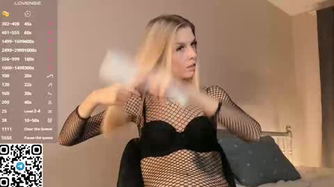 Christine 3 Next broadcast tomorrow at 2100 GMT 5 online show from 10-12-25, 06:29