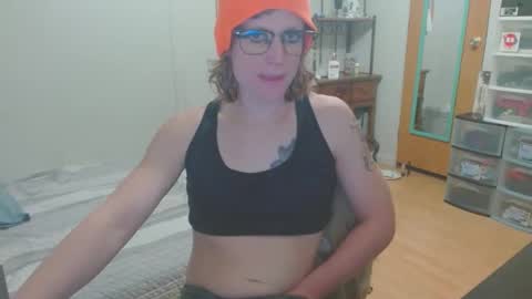 Snapshot of tyyyler93 chatting on 02-14-25, 04:15 TylerAlternative online show from 02-14-25, 04:15