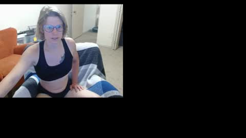 Snapshot of tyyyler93 chatting on 08-05-26, 10:33 TylerAlternative online show from 08-05-26, 10:33