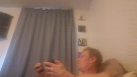 Snapshot of u2232739082 chatting on 06-14-26, 02:30 u2232739082 online show from 06-14-26, 02:30
