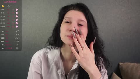 Snapshot of udelaborom chatting on 01-31-25, 07:51 Lili online show from 01-31-25, 07:51