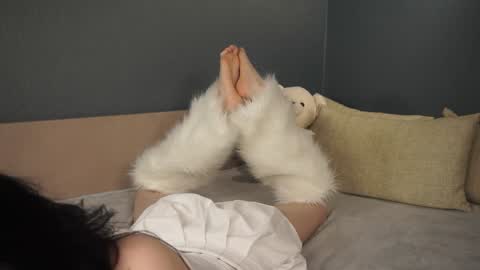 Snapshot of udelaborom chatting on 02-01-25, 11:06 Lili online show from 02-01-25, 11:06