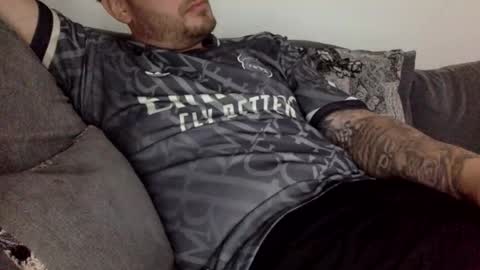 Snapshot of ukboy08x chatting on 09-20-25, 11:33 ukboy08x online show from 09-20-25, 11:33