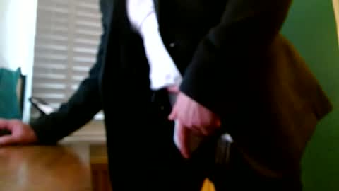 Snapshot of ukclive chatting on 10-15-25, 09:31 ukclive online show from 10-15-25, 09:31