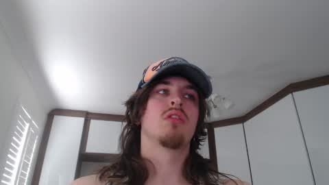 ukguy4you2 online show from 04-28-26, 05:18