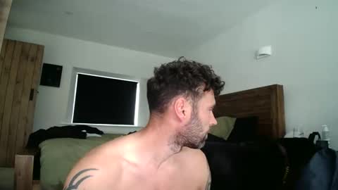 ukguyitsme online show from 06-06-26, 10:20