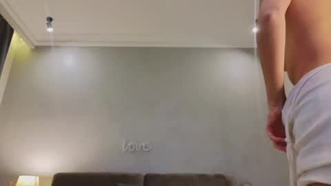 Snapshot of ukki_ chatting on 10-11-25, 02:04 Naomi online show from 10-11-25, 02:04