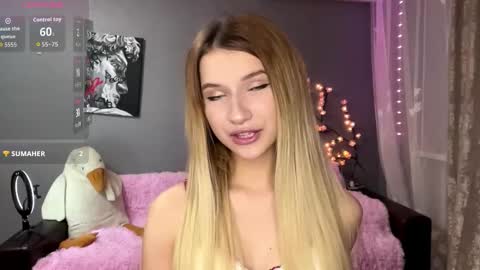 Snapshot of ulalittlepage chatting on 12-21-25, 03:08 Vikki online show from 12-21-25, 03:08