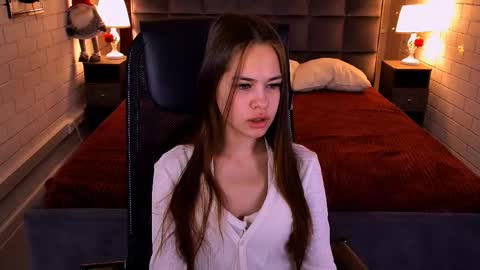 Ulia online show from 02-06-26, 05:12