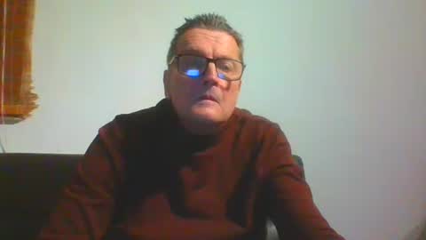 Snapshot of ulmeni4 chatting on 12-25-24, 07:13 ulmeni4 online show from 12-25-24, 07:13