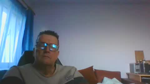 Snapshot of ulmeni4 chatting on 01-15-25, 02:56 ulmeni4 online show from 01-15-25, 02:56