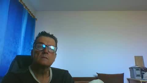 ulmeni4 online show from 06-08-26, 05:19