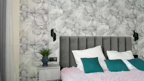 Melena online show from 10-26-25, 01:44