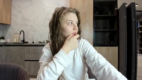 Melena online show from 01-17-26, 02:27