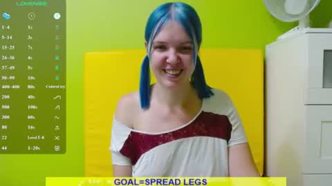 Snapshot of ultra_meow chatting on 07-30-26, 06:40 Roxy online show from 07-30-26, 06:40
