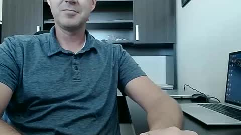 Snapshot of ultratac1 chatting on 10-27-25, 08:46 Ultra online show from 10-27-25, 08:46