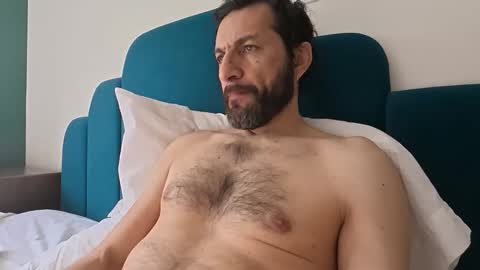 Snapshot of ultratoaster chatting on 12-04-25, 06:16 ultratoaster online show from 12-04-25, 06:16