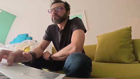 Snapshot of ultratoaster chatting on 12-05-25, 06:15 ultratoaster online show from 12-05-25, 06:15