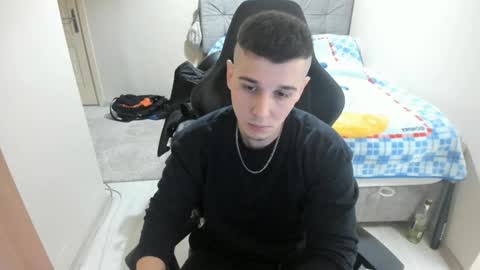 Snapshot of ulxer chatting on 12-26-24, 09:04 hi im mike tyson - online show from 12-26-24, 09:04