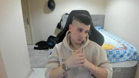 Snapshot of ulxer chatting on 01-25-25, 06:57 hi im mike tyson - online show from 01-25-25, 06:57