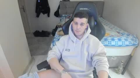Snapshot of ulxer chatting on 01-28-25, 09:08 hi im mike tyson - online show from 01-28-25, 09:08