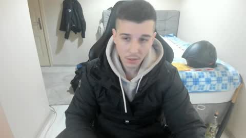 Snapshot of ulxer chatting on 01-29-25, 07:53 hi im mike tyson - online show from 01-29-25, 07:53