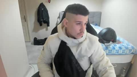 Snapshot of ulxer chatting on 02-13-25, 07:21 hi im mike tyson - online show from 02-13-25, 07:21