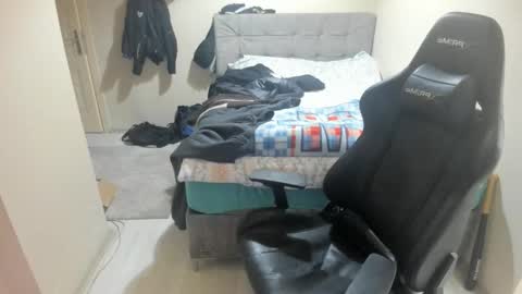 Snapshot of ulxer chatting on 03-07-25, 11:16 hi im mike tyson - online show from 03-07-25, 11:16
