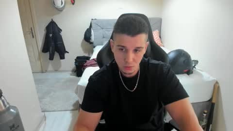 Snapshot of ulxer chatting on 09-14-25, 06:18 hi im mike tyson - online show from 09-14-25, 06:18