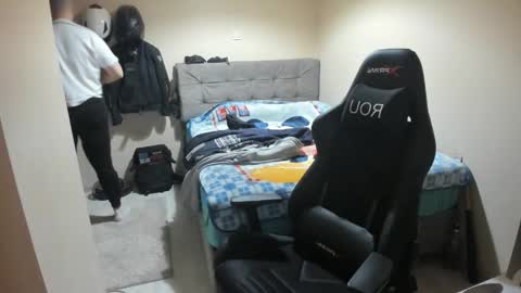 hi im mike tyson -  online show from 04-17-26, 07:06