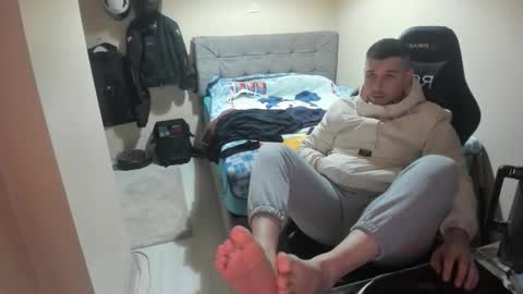 hi im mike tyson -  online show from 04-25-26, 08:17