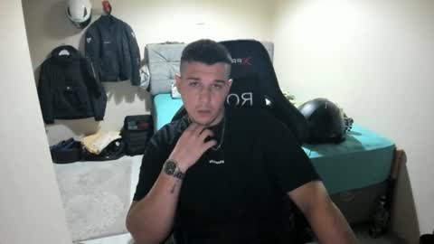 Snapshot of ulxer chatting on 07-10-26, 06:54 hi im mike tyson - online show from 07-10-26, 06:54