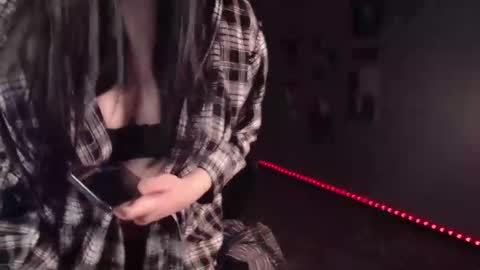 Julia online show from 02-25-25, 12:34