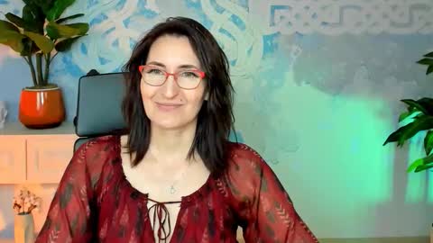 Snapshot of unatera chatting on 10-18-25, 05:54 UnaTera online show from 10-18-25, 05:54