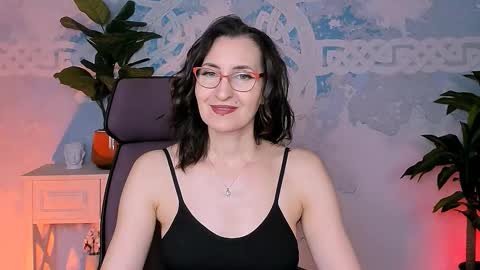 Snapshot of unatera chatting on 12-01-25, 09:36 UnaTera online show from 12-01-25, 09:36