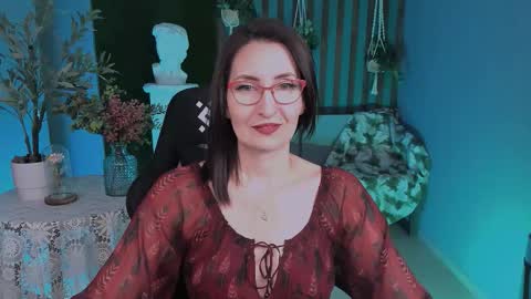 Snapshot of unatera chatting on 12-05-25, 07:06 UnaTera online show from 12-05-25, 07:06