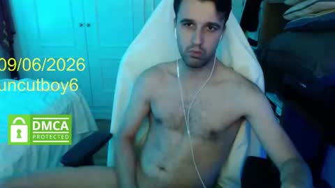 Snapshot of uncutboy6 chatting on 06-09-26, 11:55 Uncut online show from 06-09-26, 11:55
