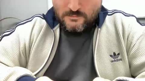 Snapshot of uncutdude321 chatting on 12-18-25, 12:33 uncutdude321 online show from 12-18-25, 12:33