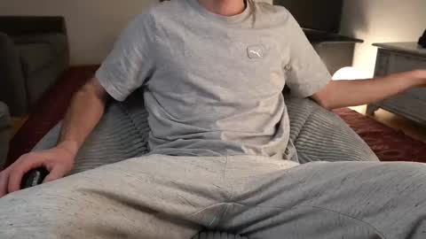 Snapshot of uncutgerman420 chatting on 11-09-25, 07:23 Mister Uncut online show from 11-09-25, 07:23