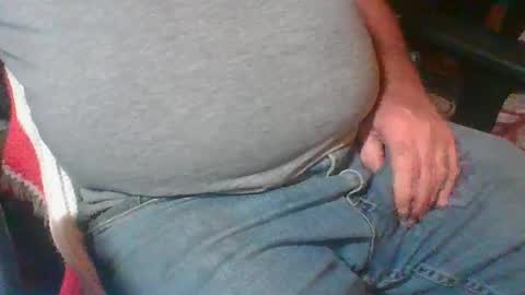 Snapshot of uncutmike7x5 chatting on 12-30-24, 12:00 uncutmike7x5 online show from 12-30-24, 12:00