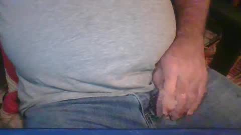 Snapshot of uncutmike7x5 chatting on 02-01-25, 12:37 uncutmike7x5 online show from 02-01-25, 12:37