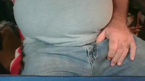 Snapshot of uncutmike7x5 chatting on 10-30-25, 05:24 uncutmike7x5 online show from 10-30-25, 05:24