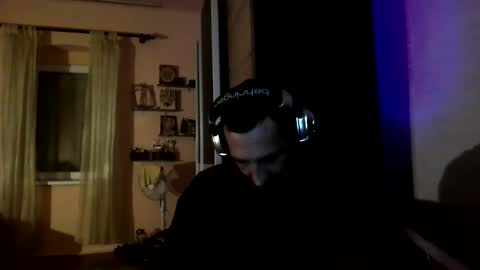 underguy19 online show from 10-29-25, 09:05