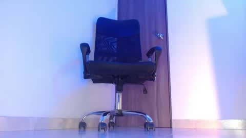   online show from 04-29-26, 12:05