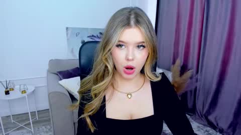 Snapshot of unforgettablalice chatting on 03-01-25, 11:50 Alice online show from 03-01-25, 11:50