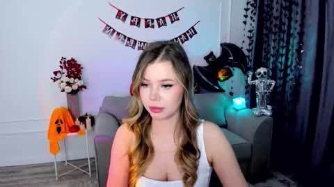 Snapshot of unforgettablalice chatting on 10-12-25, 07:46 Alice online show from 10-12-25, 07:46